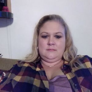 Meet your Posher, Lena